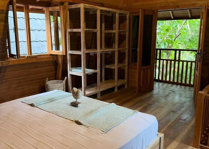 Anjing 4* Nusa Dua (Bali)