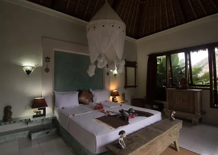 Anjing 4* Nusa Dua (Bali)