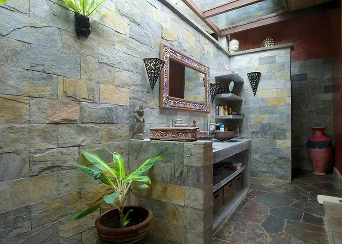 Anjing Guest house 4*